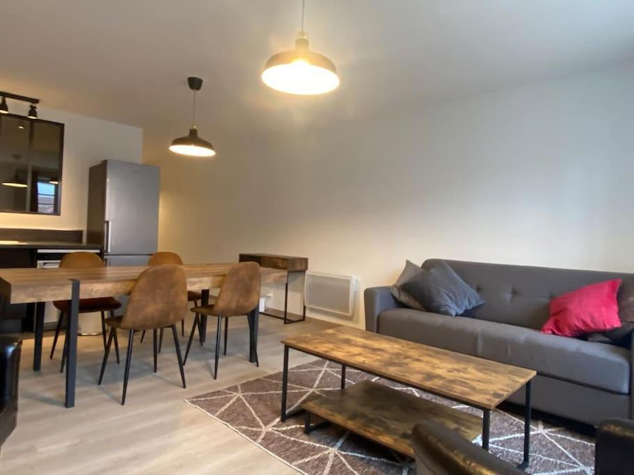 Hypercentre, Calme, Cosy - Le Saint-Pierre Apartment Pontarlier Luaran gambar