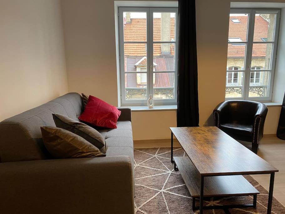 Hypercentre, Calme, Cosy - Le Saint-Pierre Apartment Pontarlier Luaran gambar