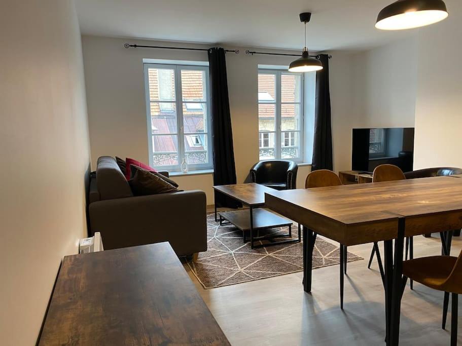 Hypercentre, Calme, Cosy - Le Saint-Pierre Apartment Pontarlier Luaran gambar